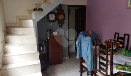 Casa à venda com 3 quartos, sendo 1 suíte, em Jardim Oriental, São Paulo, SP
