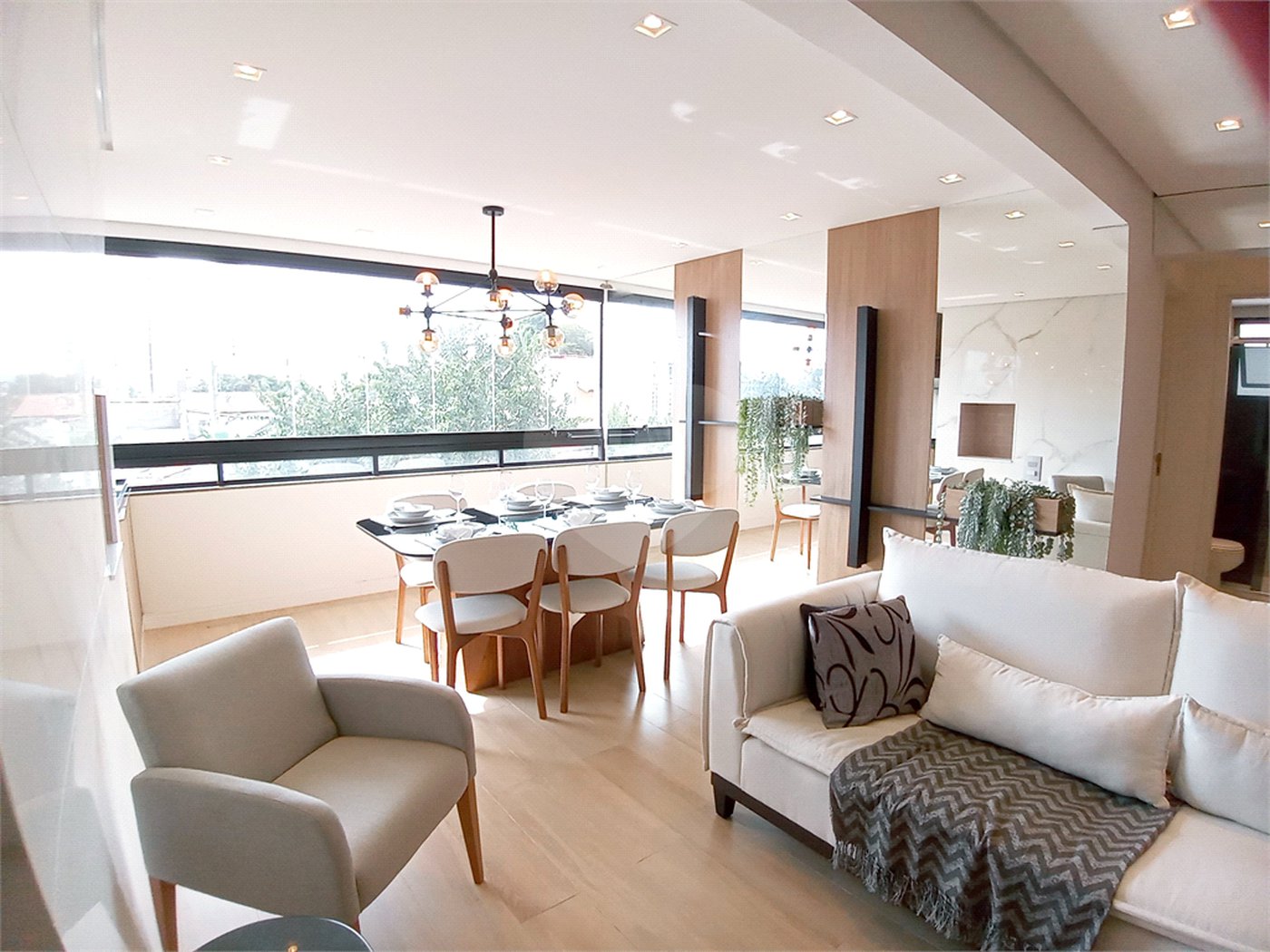 Apartamento à venda com 2 quartos, sendo 1 suíte, em Santa Teresinha, São Paulo, SP