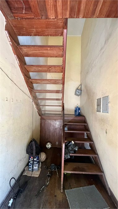 Casa à venda com 8 quartos, sendo 1 suíte, em Vila Mariana, São Paulo, SP