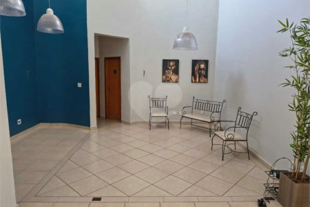 Sobrado à venda com 4 quartos, sendo 2 suítes, em Alto da Boa Vista, Ribeirão Preto, SP