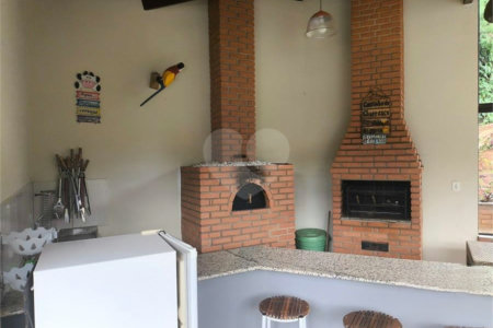 Casa à venda com 3 suítes no condomínio Granja Verediana, Ibiúna - SP