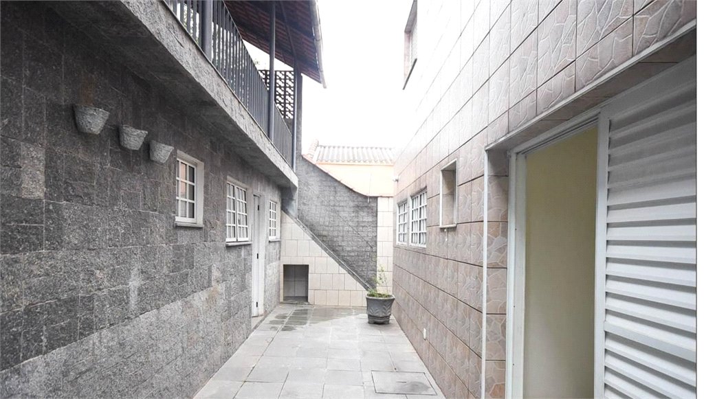 Casa à venda com 4 quartos, sendo 3 suítes, em Super Quadra Morumbi, São Paulo, SP