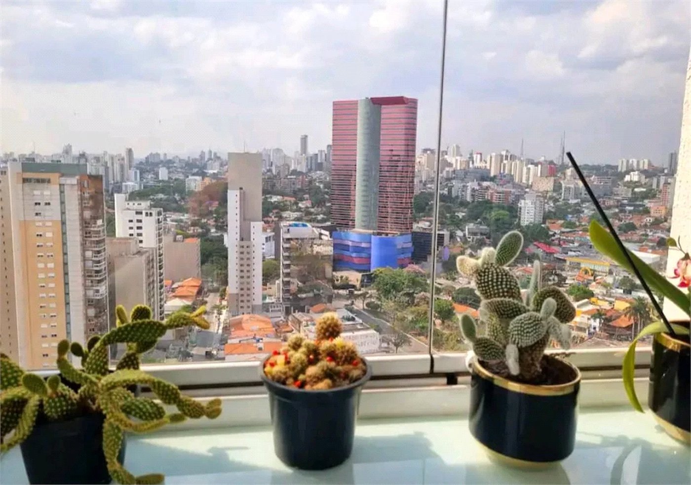 Apartamento à venda com 2 quartos, sendo 1 suíte, em Pinheiros, São Paulo, SP