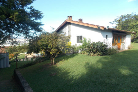 Casa à venda com 2 quartos, sendo 1 suíte, em Campos de Atibaia, Atibaia, SP