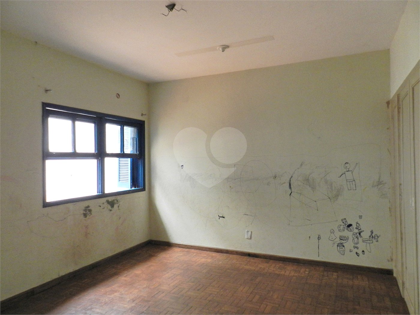 Casa à venda com 3 quartos, sendo 1 suíte,  em Jardim Sumaré, Ribeirão Preto, SP