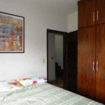 Casa à venda com 3 quartos, sendo 1 suíte, em Jardim Londrina, São Paulo, SP