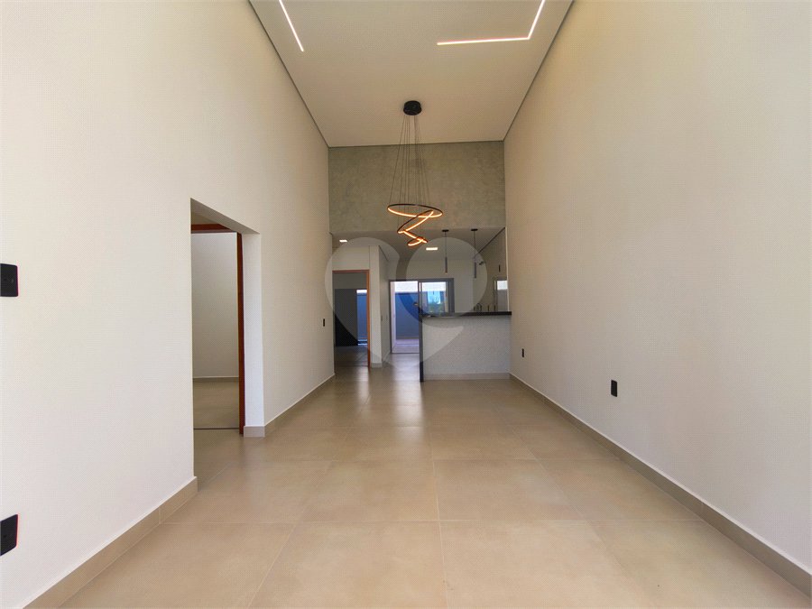 Casa à venda com 3 quartos, sendo 1 suíte, no condomínio Horto Florestal Villagio, Sorocaba - SP
