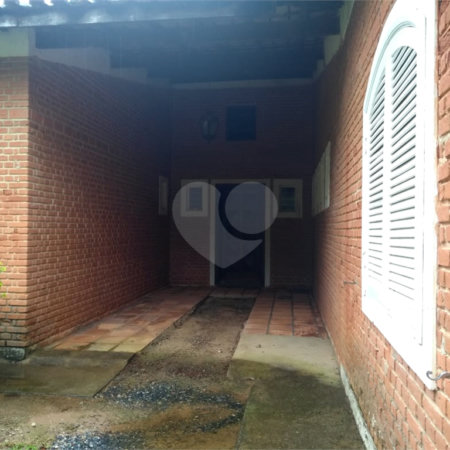 Sítio à venda com 5 suítes no Centro, Araçoiaba da Serra, SP