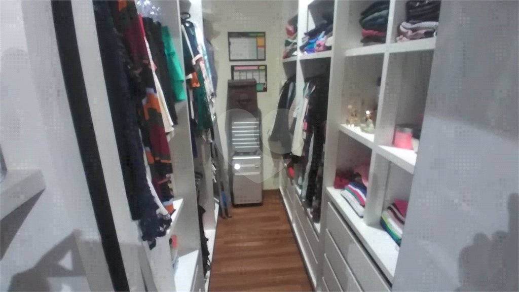 Casa à venda com 3 suítes no condomínio Damha III, São Carlos - SP
