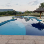 Casa à venda com 3 suítes no condomínio Figueira Garden, Atibaia - SP