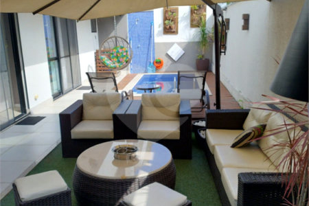Casa à venda com 3 quartos, sendo 2 suítes, no condomínio Outside Authentic Residences, Rio de Janeiro - RJ