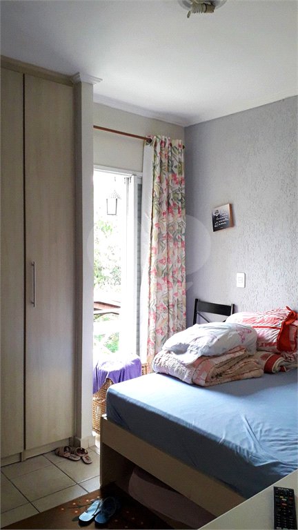 Casa à venda com 3 quartos, sendo 1 suíte,  no condomínio Jardim das Palmas, São Paulo - SP