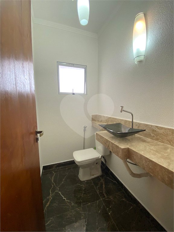 Casa à venda com 3 suítes no Centro, Vinhedo, SP