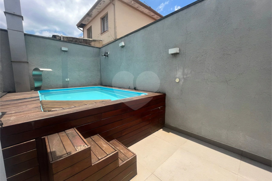 Sobrado à venda com 3 quartos, sendo 1 suíte, em Jardim São Paulo(zona Norte), São Paulo, SP
