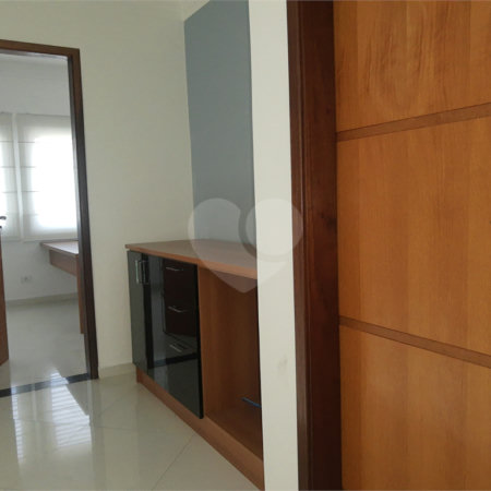 Casa à venda com 3 quartos, sendo 1 suíte, em Vila Mariana, São Paulo, SP