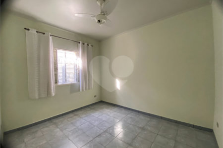 Casa Térrea para alugar com 3 quartos, sendo 1 suíte, em Jardim Alvinópolis, Atibaia, SP