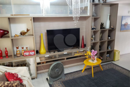 Sobrado à venda com 2 quartos em Vila Paulicéia, São Paulo, SP