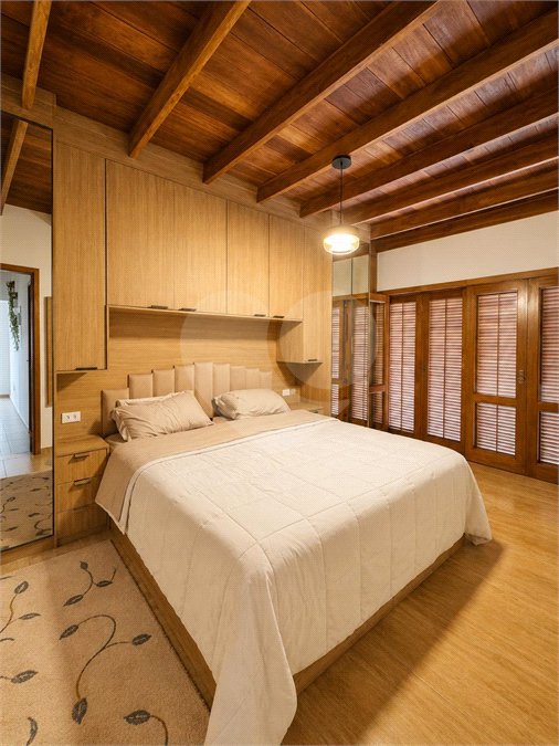 Casa Térrea à venda com 3 quartos, sendo 2 suítes,  em Luiz Fagundes, Mairiporã, SP