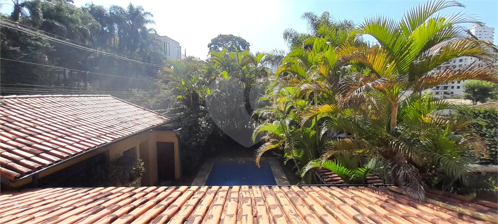 Sobrado à venda com 4 suítes em Real Parque, São Paulo, SP