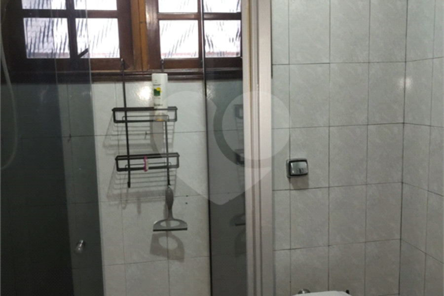 Sobrado à venda com 4 quartos, sendo 1 suíte, em Horto, São Paulo, SP