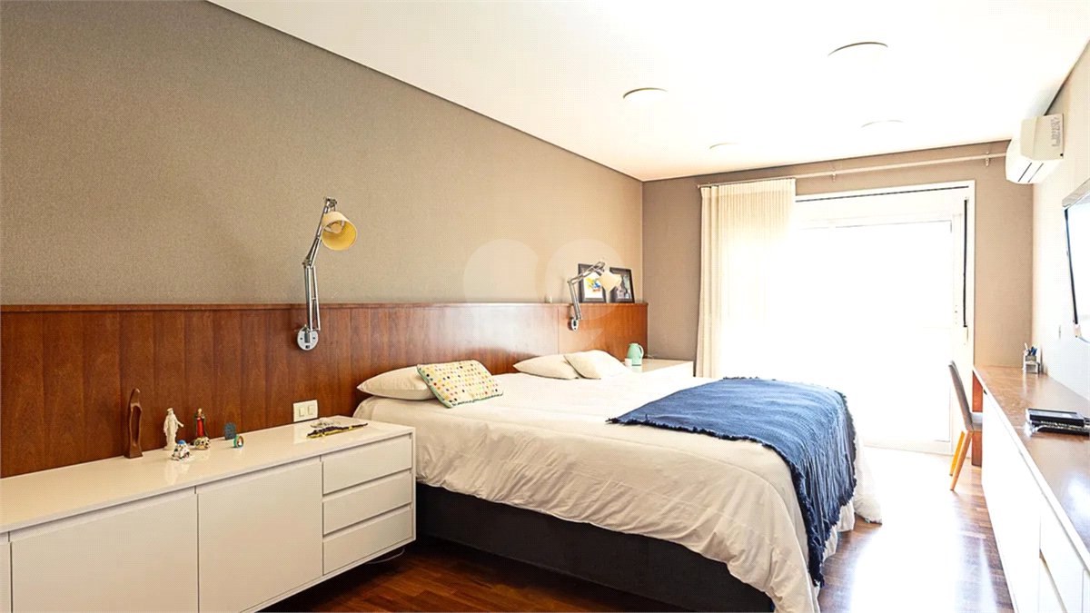 Apartamento à venda com 3 suítes em Vila Olímpia, São Paulo, SP