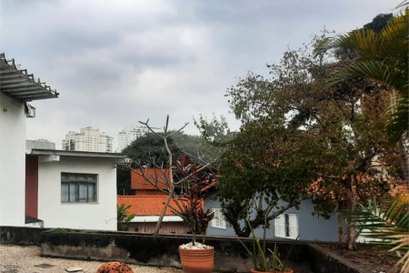 Sobrado à venda com 4 quartos, sendo 2 suítes,  em Bela Aliança, São Paulo, SP