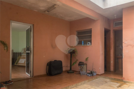 Casa à venda com 3 quartos, sendo 2 suítes, em Granja Julieta, São Paulo, SP