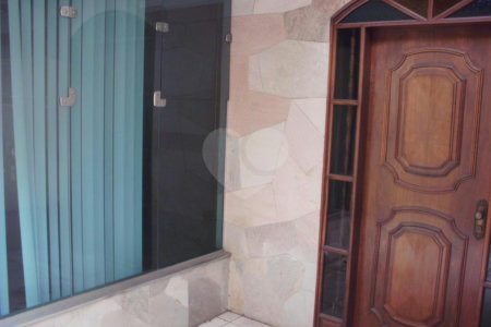 Sobrado à venda com 3 quartos, sendo 2 suítes, em Vila Mazzei, São Paulo, SP