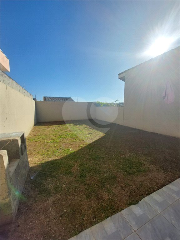 Sobrado à venda com 2 suítes em Nova Cerejeira, Atibaia, SP