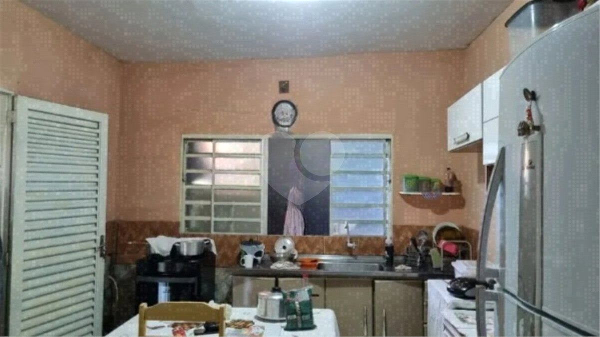 Casa à venda com 3 quartos em Residencial Azulville II, Matão, SP