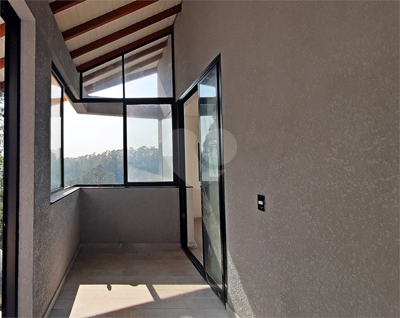 Casa à venda ou para alugar com 4 quartos, sendo 3 suítes, em Serra dos Lagos (jordanésia), Cajamar, SP