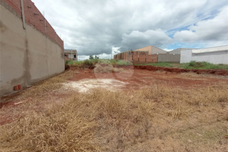 Terreno à venda em Jardim das Palmas, Itapetininga, SP