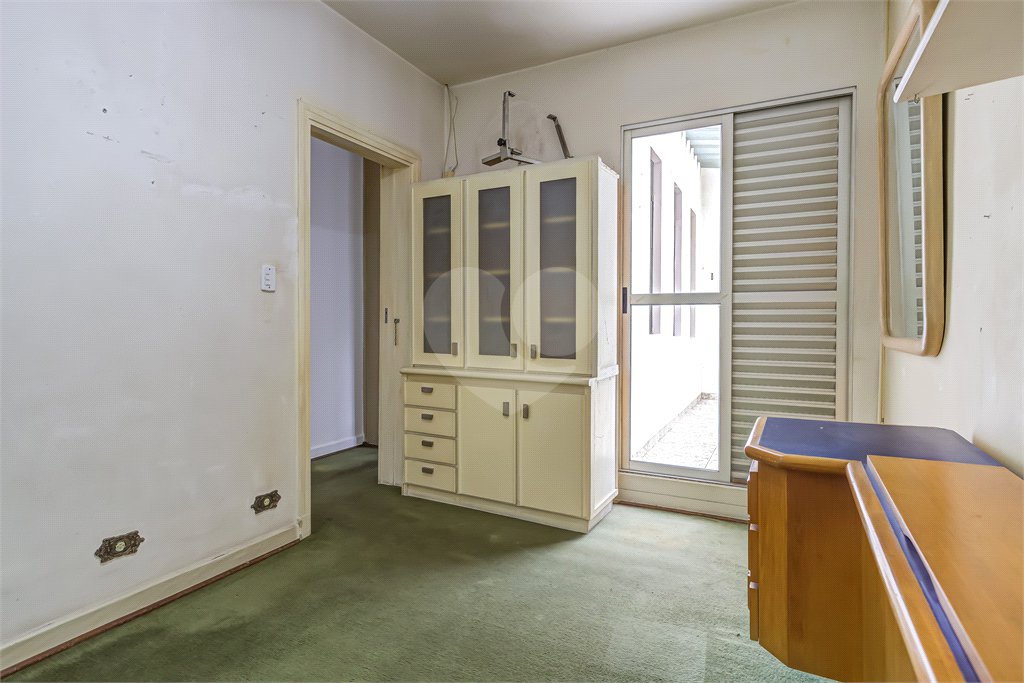 Casa à venda com 3 quartos, sendo 1 suíte, em Vila Clementino, São Paulo, SP