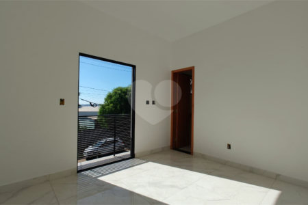 Casa de Vila à venda com 2 suítes em Wanel Ville, Sorocaba, SP