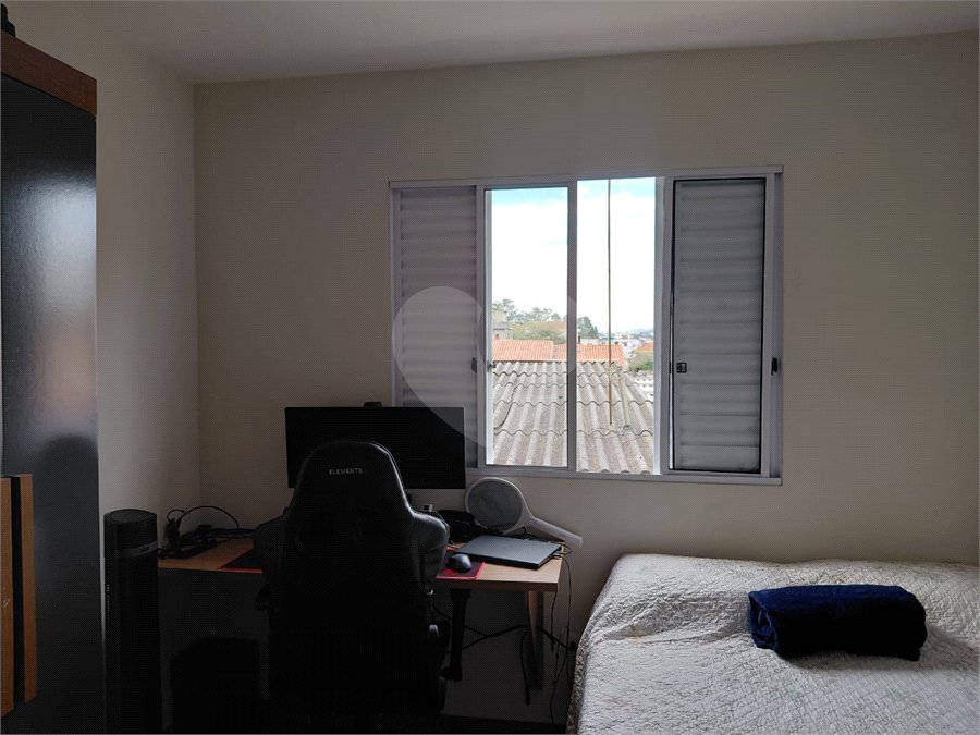 Casa à venda com 2 suítes no condomínio Residencial Guilhen, São Paulo - SP