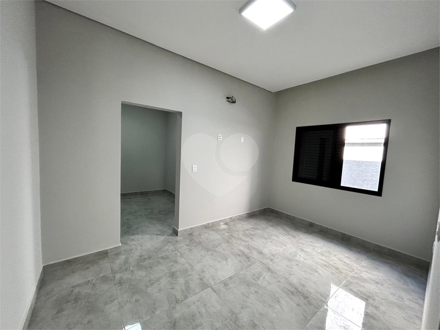 Casa à venda com 3 quartos, sendo 2 suítes, no condomínio Ibiti Reserva, Sorocaba - SP