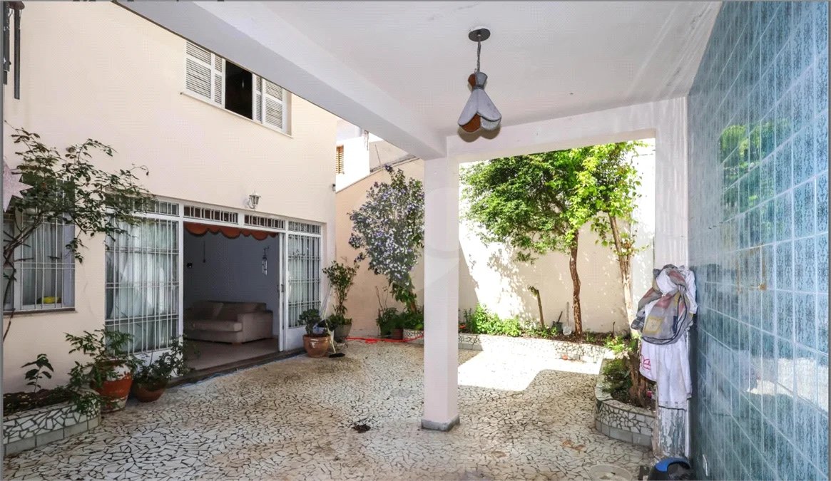 Casa à venda ou para alugar com 2 quartos, sendo 1 suíte, em Vila Mariana, São Paulo, SP