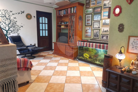 Casa com 4 dormitórios sendo 1 suíte a venda no bairro Samambaia