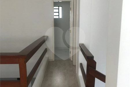 Sobrado à venda com 3 quartos, sendo 1 suíte,  em Panamby, São Paulo, SP