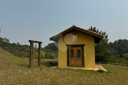 Sítio à venda com 3 quartos, sendo 1 suíte,  em Week-end, Jarinu, SP