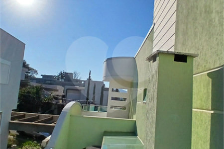 Casa à venda com 3 suítes no condomínio Figueira Garden, Atibaia - SP
