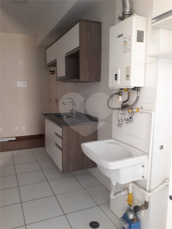 Apartamento à venda ou para alugar com 2 quartos, sendo 1 suíte, em Jardim Carambeí, São Roque, SP