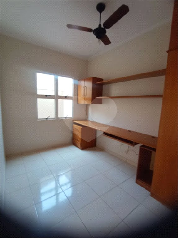 Casa à venda com 4 quartos, sendo 1 suíte, no condomínio Villa Real Ribeirao Preto, Ribeirão Preto - SP