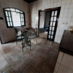 Casa à venda com 4 quartos, sendo 1 suíte, em Indaiá, Caraguatatuba, SP