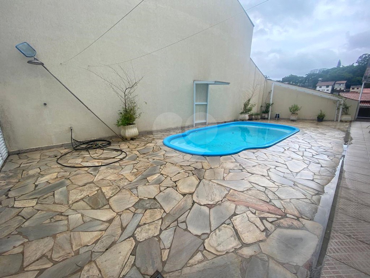 Sobrado à venda com 3 quartos, sendo 1 suíte, em Horto, São Paulo, SP