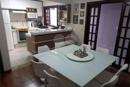 Casa à venda com 3 quartos, sendo 1 suíte, em Vila Assis, Sorocaba, SP