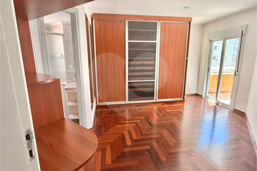 Apartamento à venda com 3 suítes em Santana, São Paulo, SP
