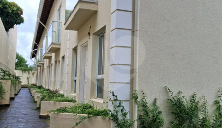 Casa à venda com 2 suítes no condomínio Residencial Vila de Motalegre, São Paulo - SP