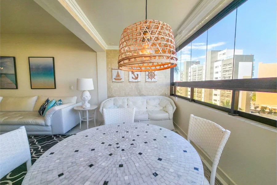 Apartamento à venda com 4 quartos, sendo 2 suítes, em Riviera de São Lourenço, Bertioga, SP
