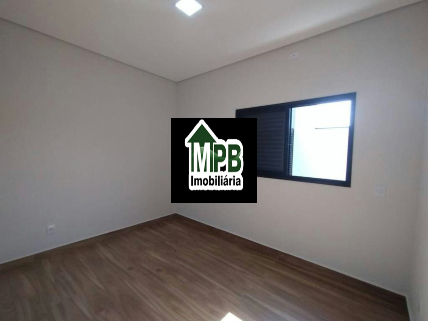 Casa à venda com 3 quartos, sendo 1 suíte, no condomínio Villagio Ipanema, Sorocaba - SP